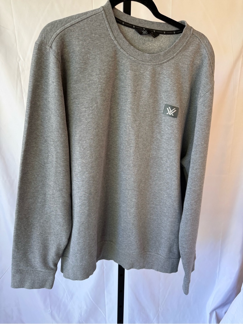Vortex men’s XL sweatshirt, gray scoop neck, long sleeve logo